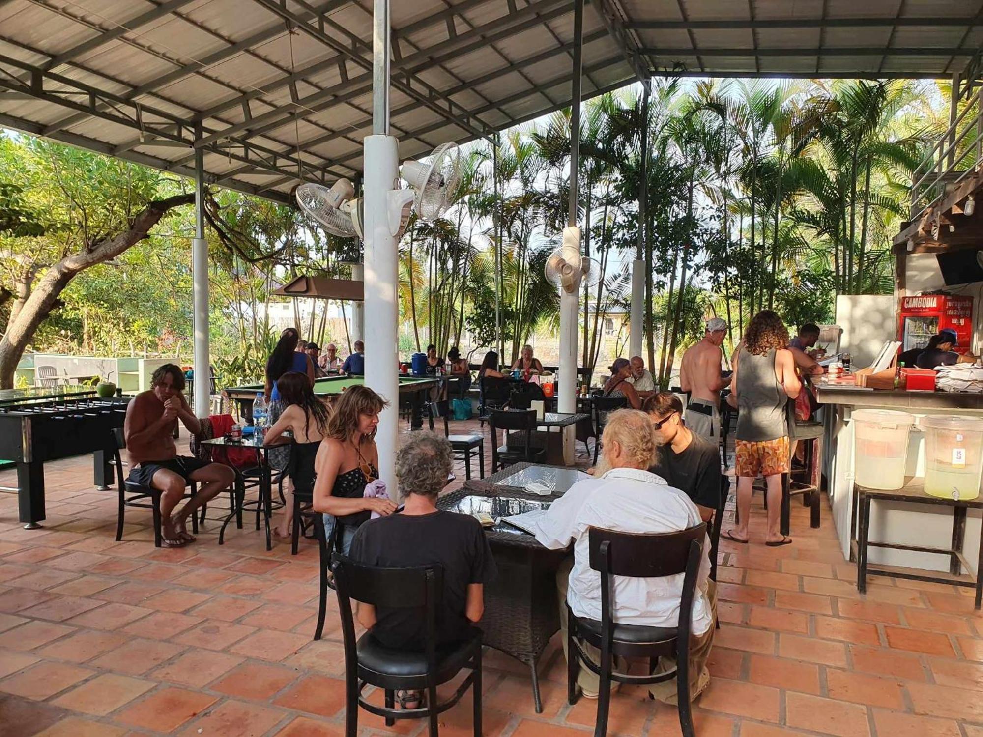 Bohemiaz Resort and Spa Kampot Bagian luar foto