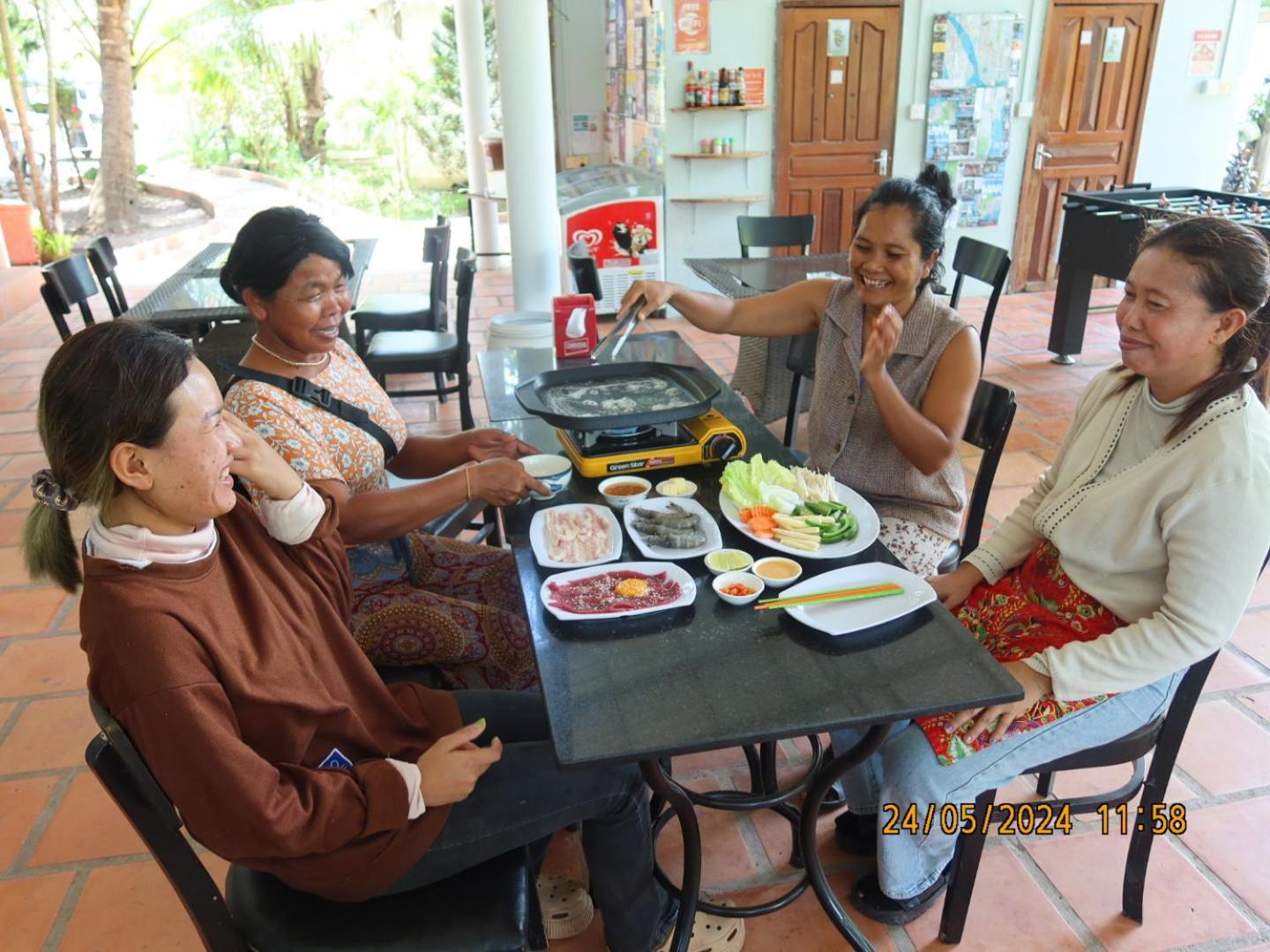 Bohemiaz Resort and Spa Kampot Bagian luar foto