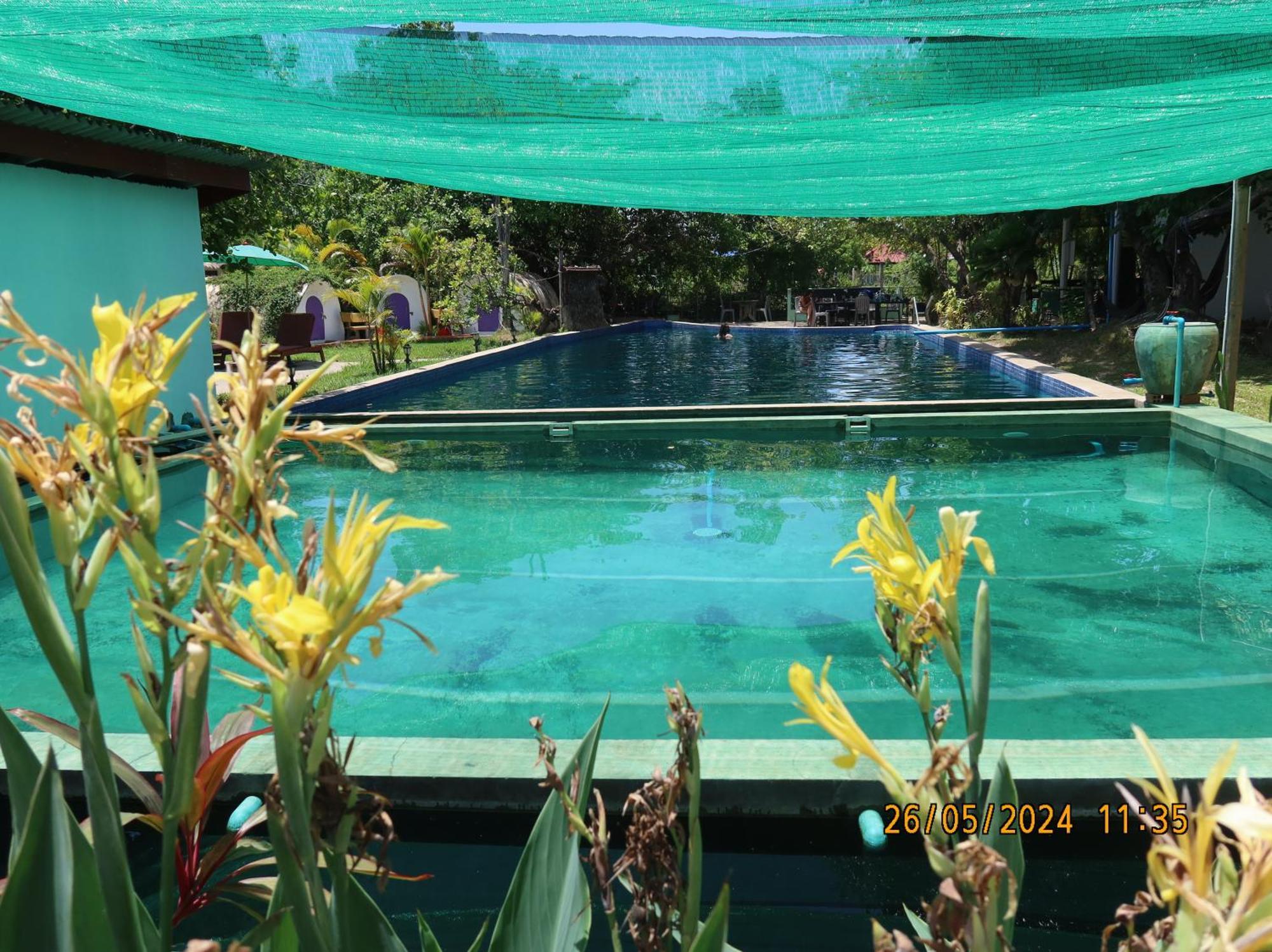 Bohemiaz Resort and Spa Kampot Bagian luar foto